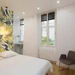Architect S Designer Studio Near To Eiffel Tower